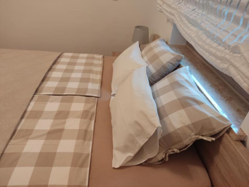 Sunset Apartment With A Private Yard At Medulin Riviera 外观 照片