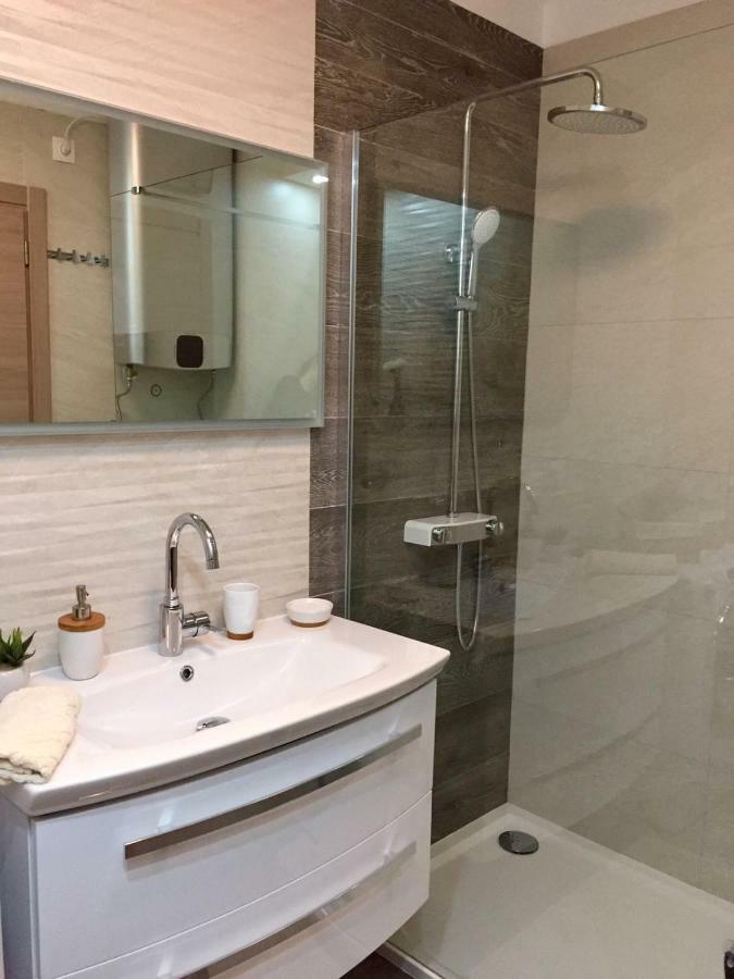 Sunset Apartment With A Private Yard At Medulin Riviera 外观 照片